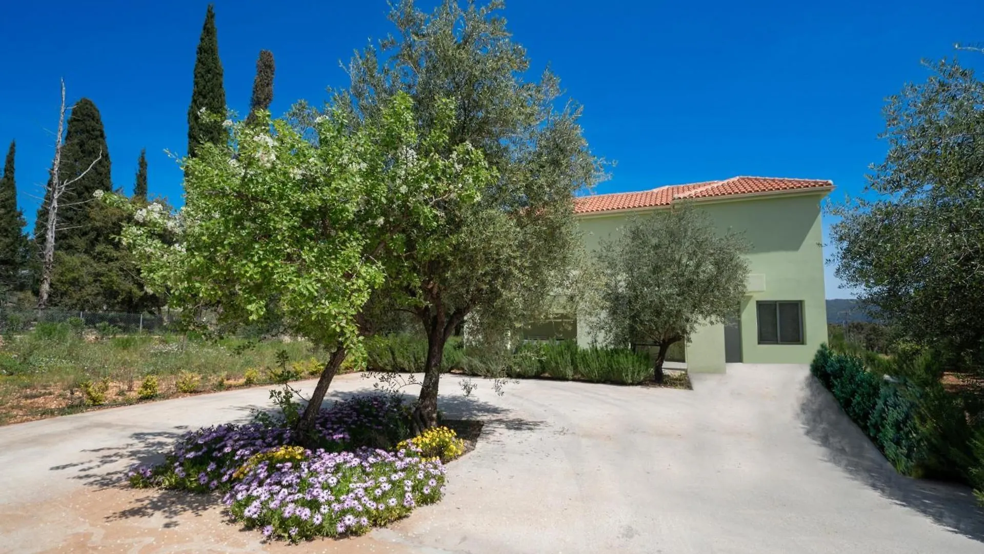Villa Mandolin By Villa Plus Sami