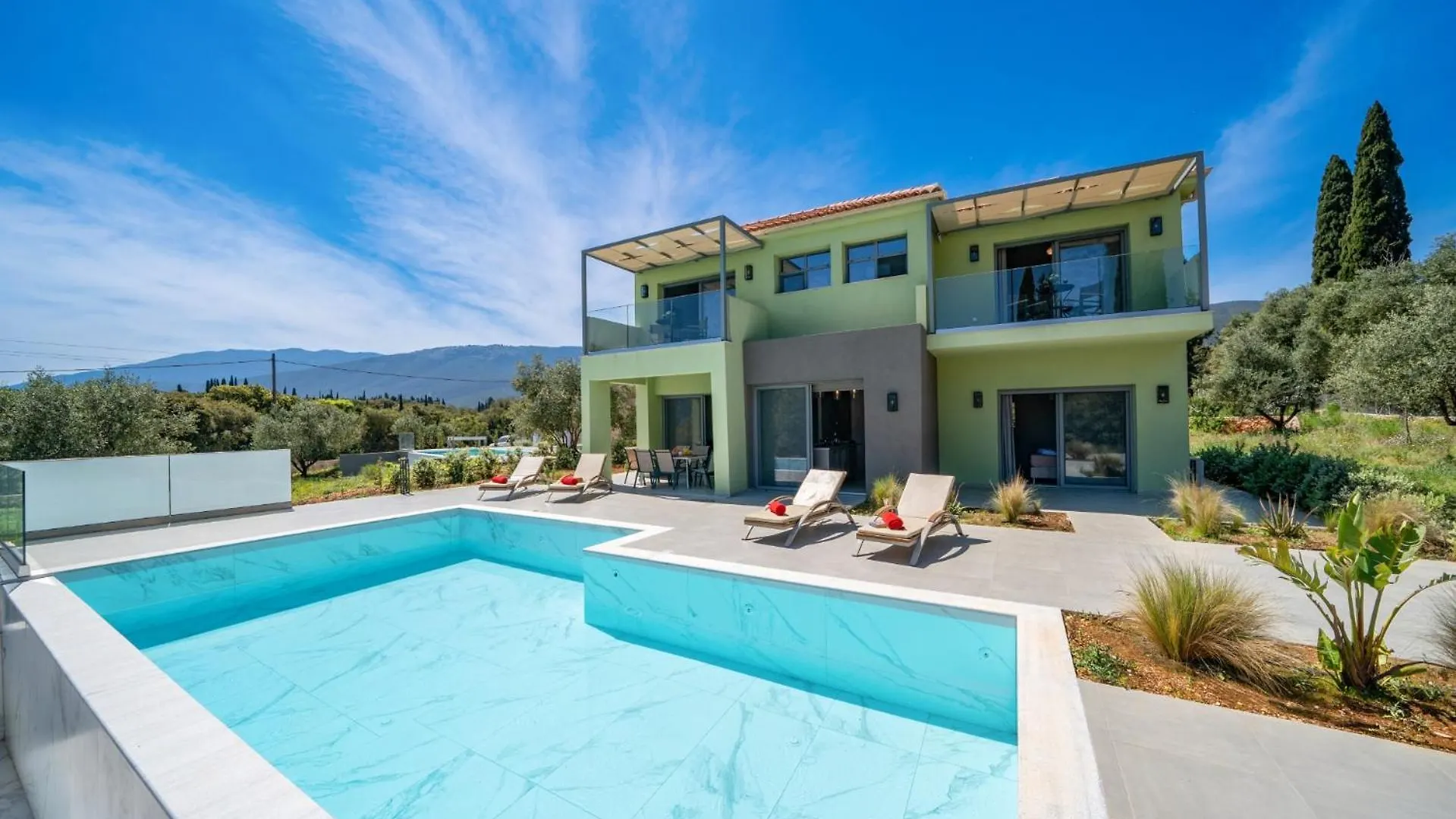 Villa Mandolin By Villa Plus Sami